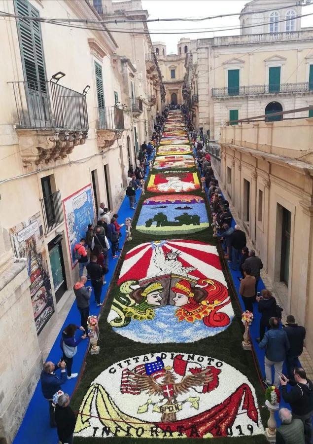 Cocciu D'Amuri Avola Buitenkant foto