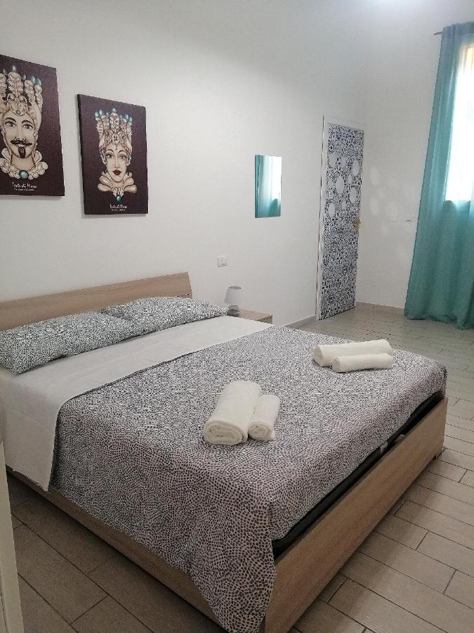 Cocciu D'Amuri Avola Buitenkant foto